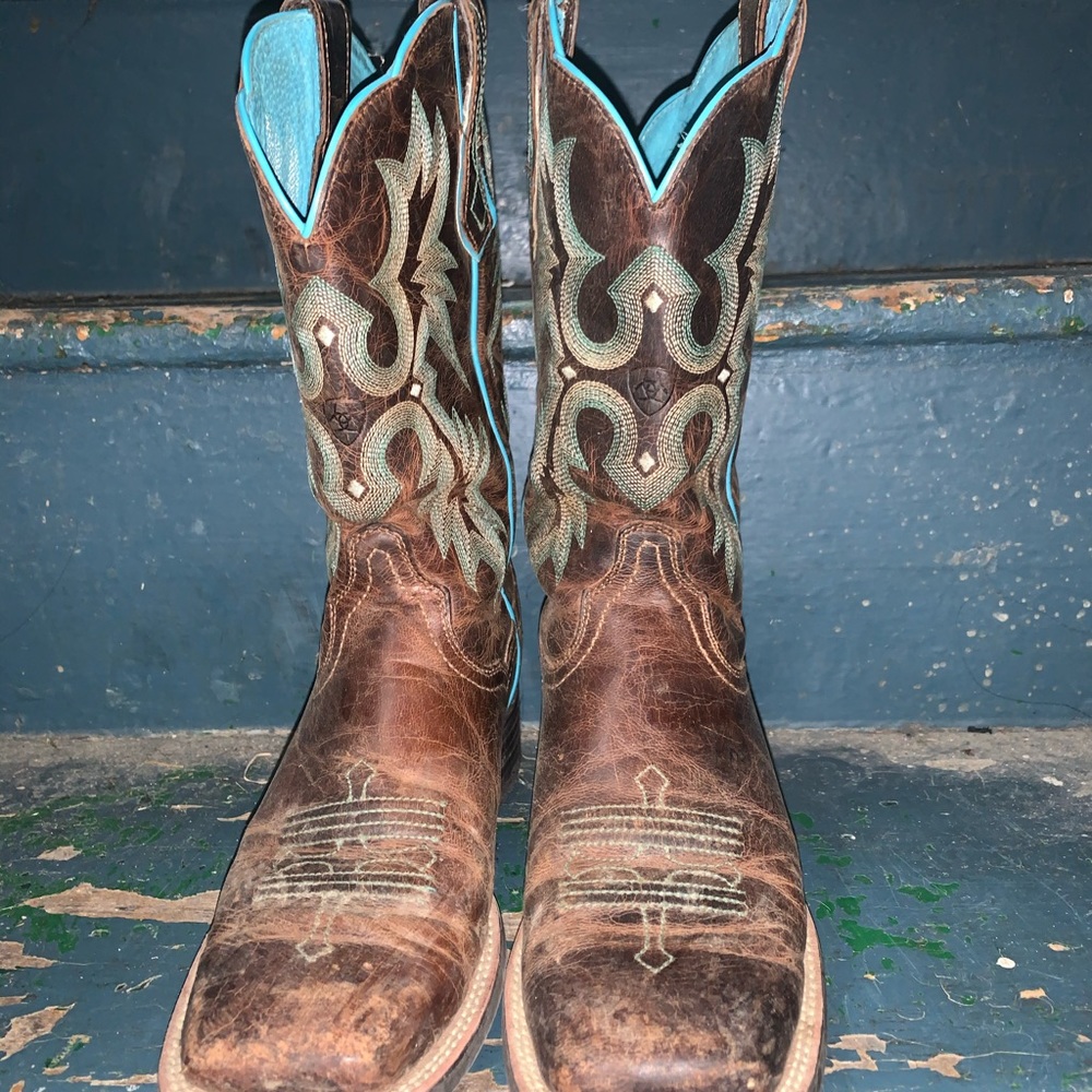 Women’s artiat boots